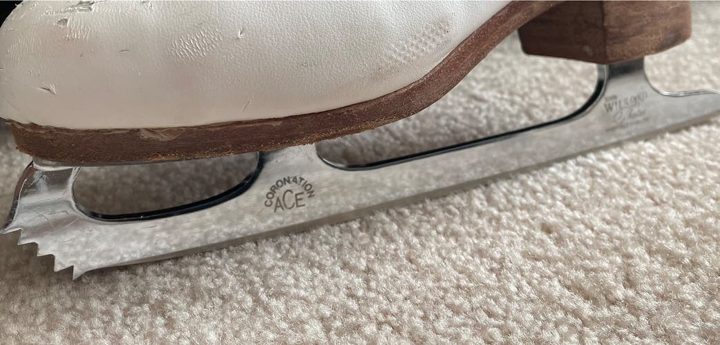 Figure skating blades - Coronation Ace - 8"