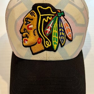 Reebok NHL Center Ice Chicago Blackhawks Hockey Trucker SnapBack Adjustable Hat