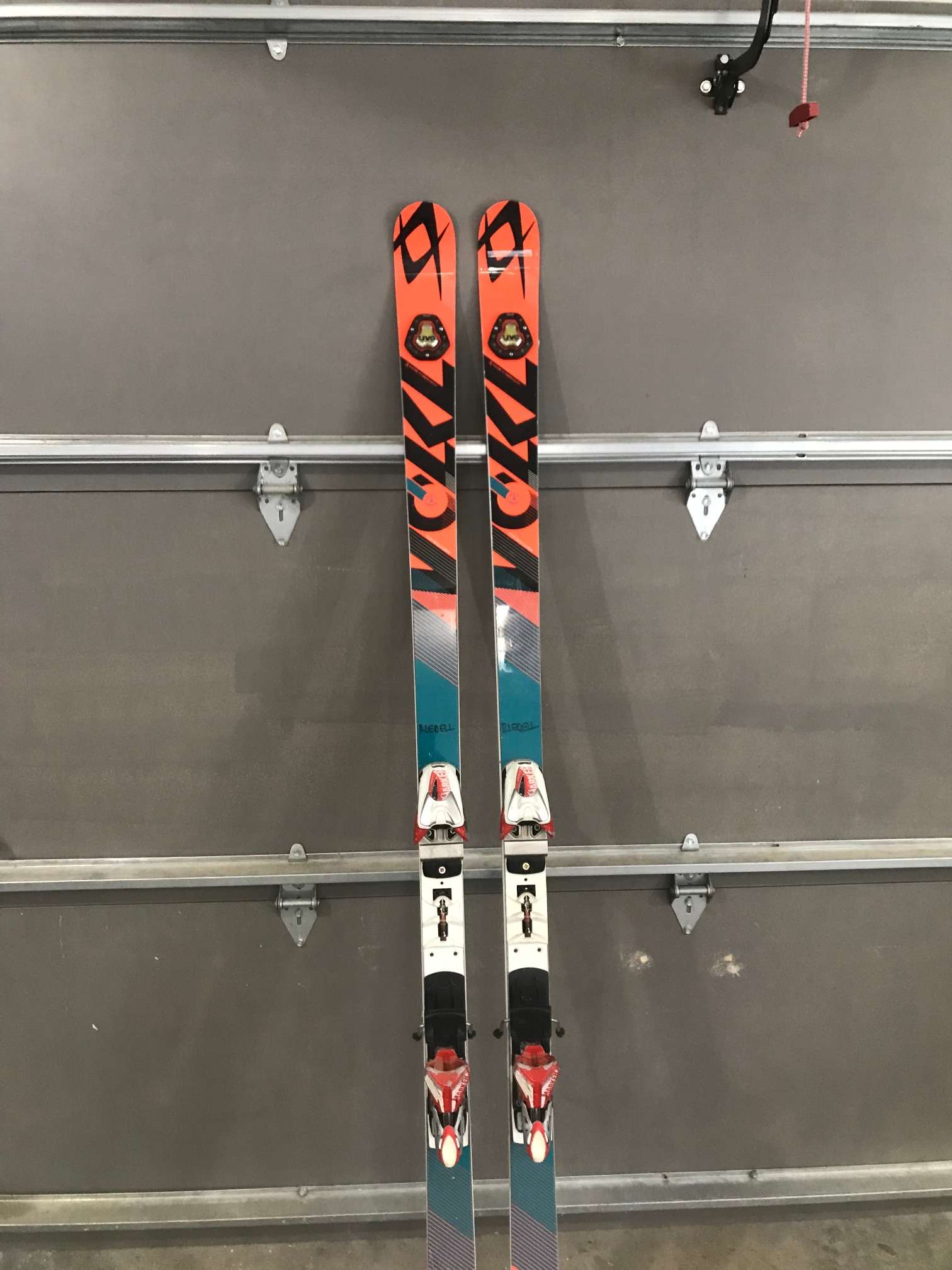 Used Men's Volkl 196 cm Racing Racetiger GS Skis With Bindings Max Din 20