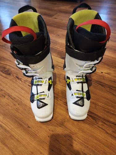 Used Men's Dynafit Alpine Touring Beast Carbon Ski Boots Stiff Flex