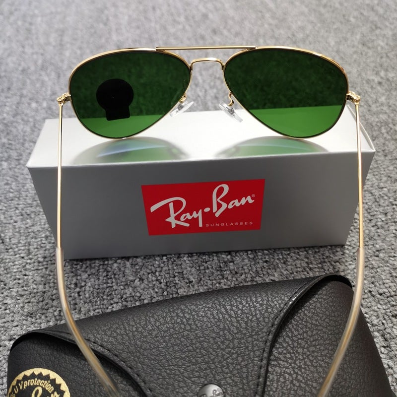 Ray-Ban Aviator Sunglasses with Case - Gold Frame and dark  display picture 2