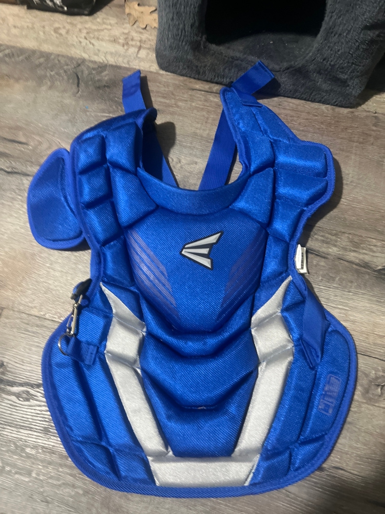 Easton catching Chest Protector