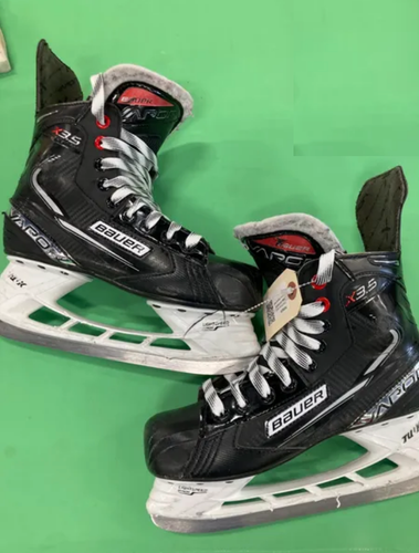 Used Senior Bauer Vapor X3.5 Hockey Skates Regular Width 5.5