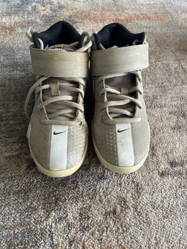 Gray Used  High Top Trout