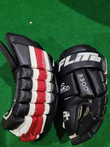 Used Flite Gloves 15"
