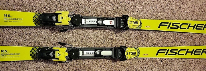 2022 Fischer RC4 WC CT Skis w/Z17 bindings 185 cm (16.5m r) Excellent Condition