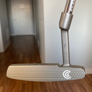 Junior Used Cleveland Right Handed Blade Huntington Beach Putter 31"