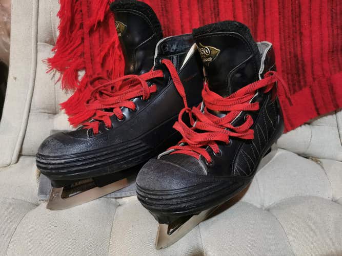Senior Used CCM Tacks 550 Hockey Goalie Skates 9.5