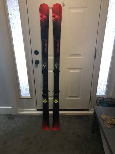 Used Men's 2018 Fischer 175 cm Racing RC4 Curv GT Skis With Bindings Max Din 13