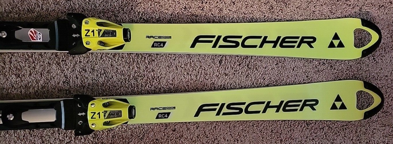 スキー FISCHER 2023-24 RC4 SL 150cm Z14 スキー FISCHER 2023-24 RC4 SL 150cm Z14 スキー FISCHER 2023-24 RC4