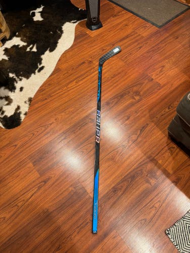 Senior Right Handed P88 Nexus Sync Hockey Stick