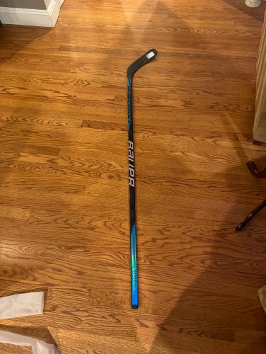 Senior Right Handed P88 Nexus Sync Hockey Stick
