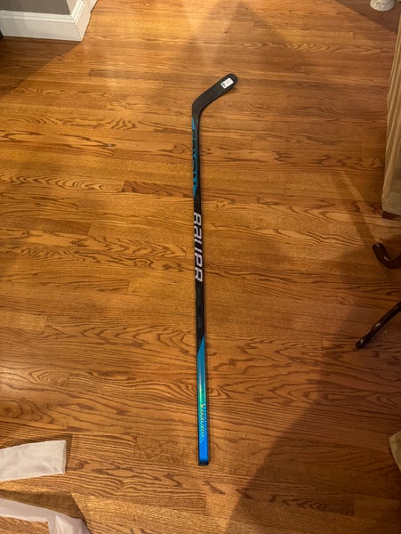 Senior Right Handed P88 Nexus Sync Hockey Stick