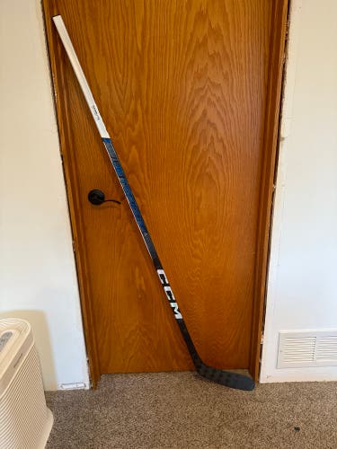 New Left Hand P28 Jetspeed FT6 Pro Hockey Stick