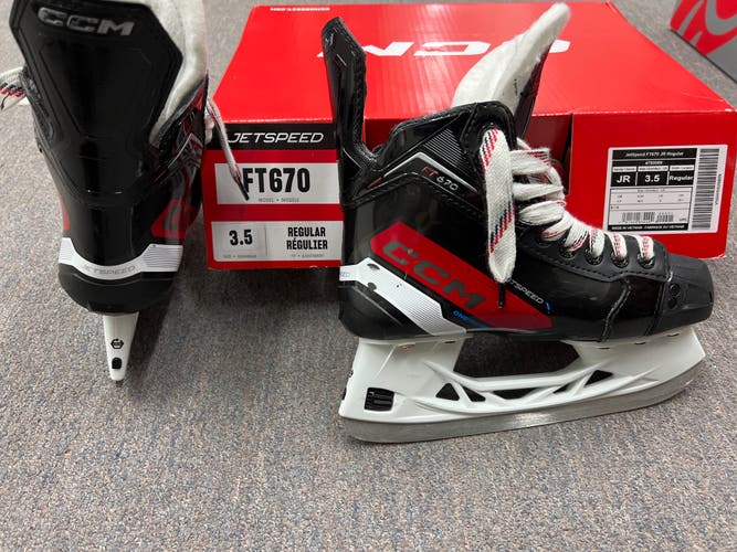 Junior CCM Regular Width Size 3.5 JetSpeed FT670 Hockey Skates