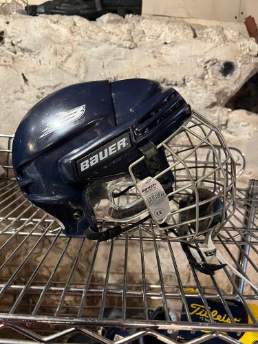 Used Small Bauer HH5000 Helmet