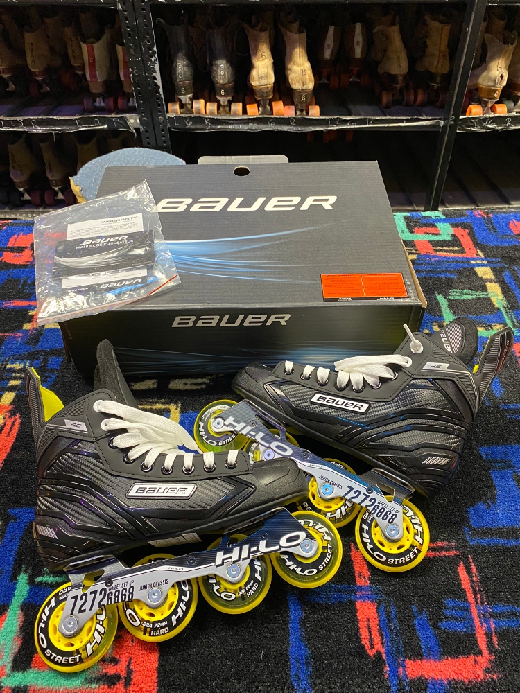 New Bauer Regular Width Size 5 RS Inline Skates