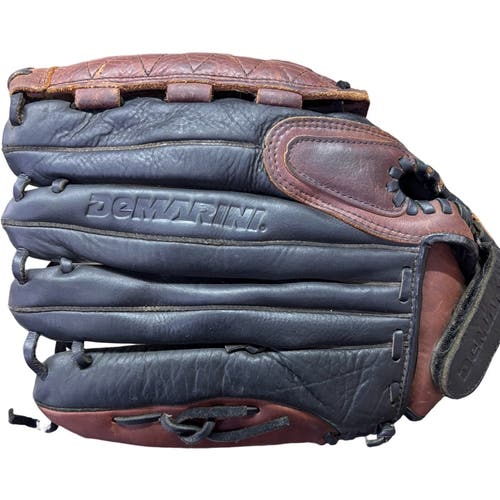 Wilson Demarini Ultimate Softball Glove 13 3/4 A2620 US6 RHT Brown Monsta Web