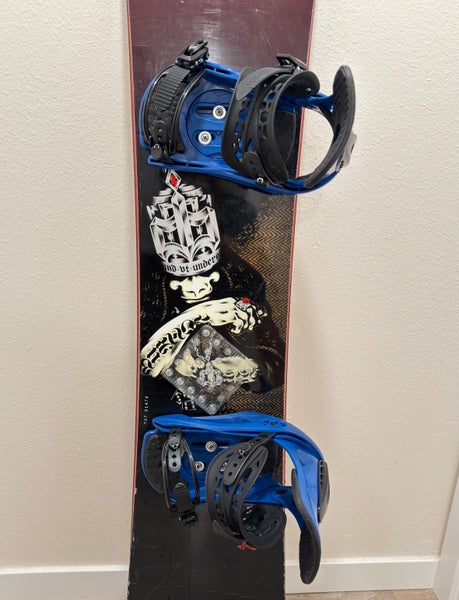 Used Men s Burton Snowboard With Bindings SidelineSwap