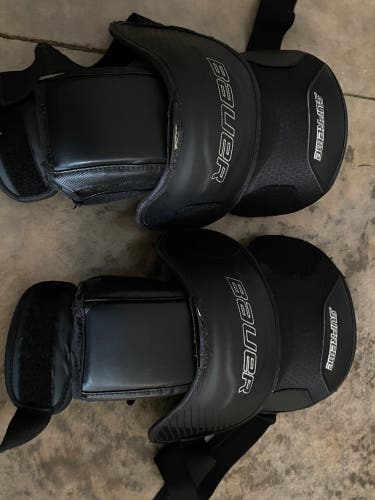 Bauer supreme knee gaurds