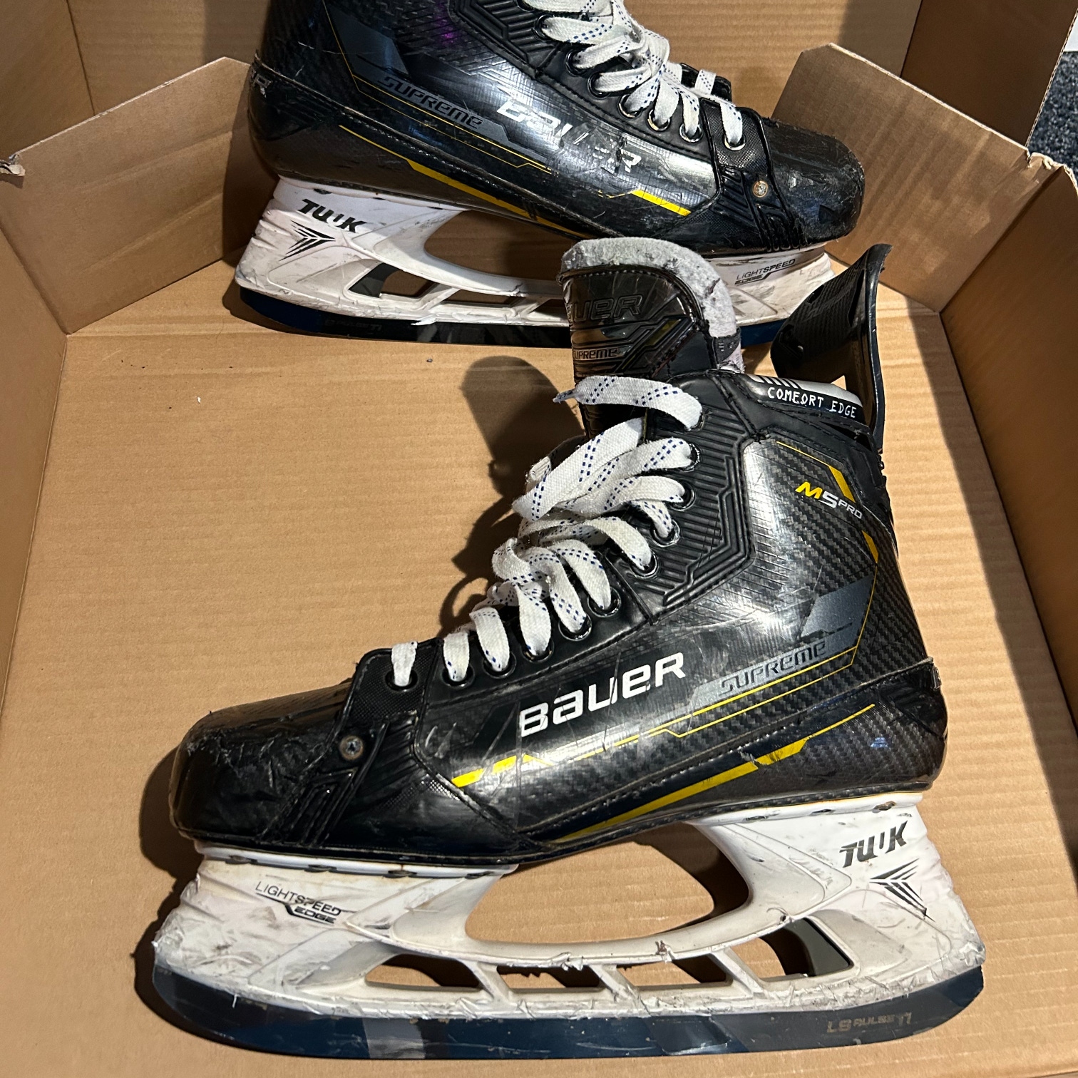 Senior Used Bauer Supreme M5 Pro Hockey Skates Regular Width 11.5