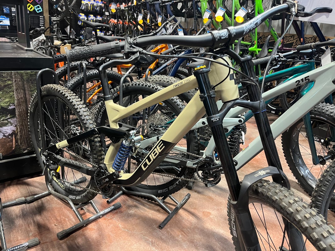 New Unisex Two15 Pro 27.5 Mountain Bike XL