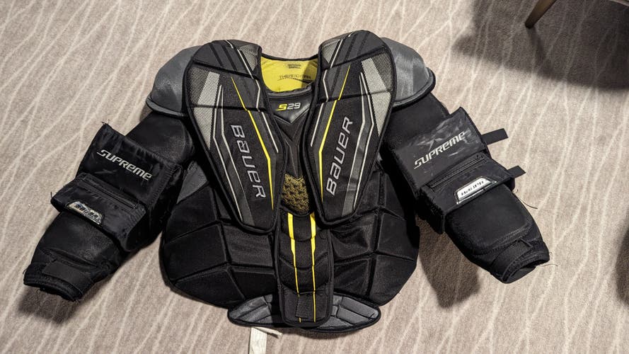 Bauer Supreme S29 Goalie Chest Protector