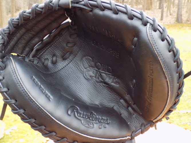 Used Rawlings Right Hand Throw Catcher's Gold Glove Elite Baseball Glove 32"