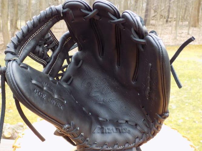 Used Mizuno Right Hand Throw Infield Global Elite Baseball Glove 11.75"
