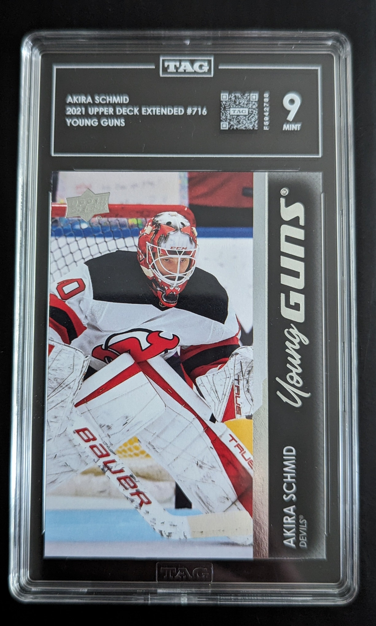 2021-22 Akira Schmid Young Guns TAG 9 Upper Deck Extended Series New Jersey Devils #716