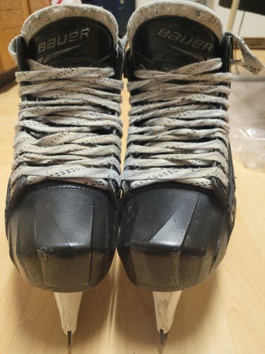 Senior Used Bauer Supreme 2S Pro Hockey Goalie Skates Regular Width 7.5
