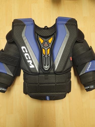 New Beefed-Up Large CCM Eflex 6 Goalie Chest Protector