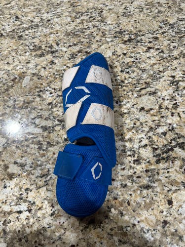 Blue Used Senior EvoShield Shin Guards Leg guard