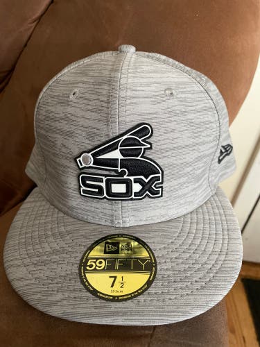 Chicago White Sox New Era MLB Clubhouse Fitted Hat 7 1/2
