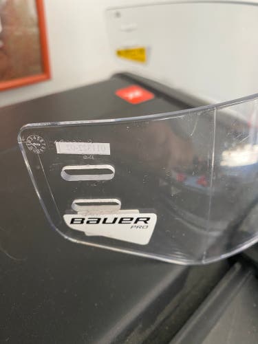 Medium Bauer Visor Pro Straight Visor Clear