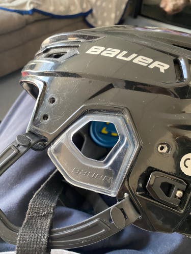 Used Small Bauer  Re-Akt 150 Helmet