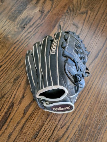 Used Wilson Right Hand Throw Infield A1000 Softball Glove 12"