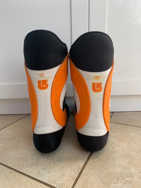 Burton Freestyle Leather Snowboard Boots | SidelineSwap  display picture 3