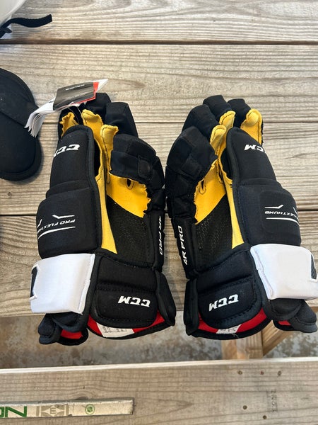 New CCM 15" 4R Pro Gloves