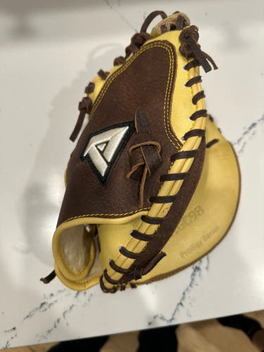 Catcher's 32" AGC 98 Baseball Glove