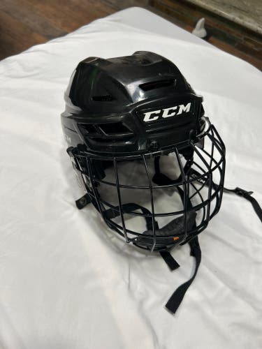 CCM FM710 youth large