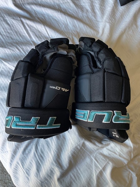 True A6.0 SBP Pro Gloves Pro Stock