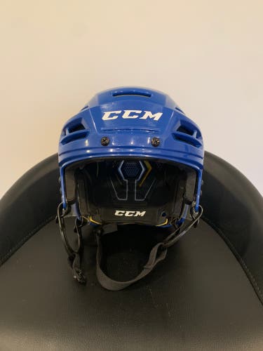 LIKE NEW Used LARGE CCM Tacks 310 Helmet   HECC THE END OF 05/2023