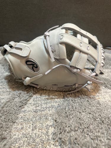 *BRAND NEW* 34" Liberty Advanced Softball Catchers Mitt
