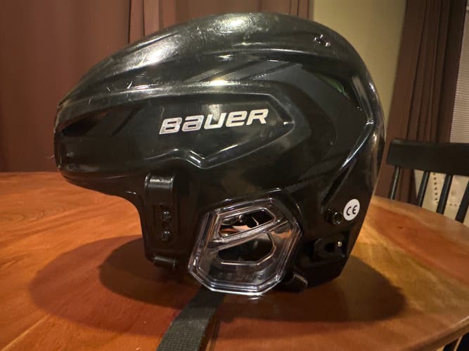Used Small/Medium Bauer Hyperlite Helmet
