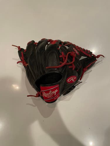 Used Right Hand Throw 11.5" Baseball Glove