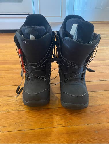 Burton Moto Size 9 Snowboard Boots