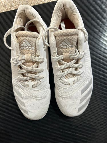 Adidas youth baseball cleats (Size 1.5).