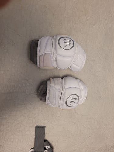 Adult Used Medium EVO Arm Pads and elbow pads