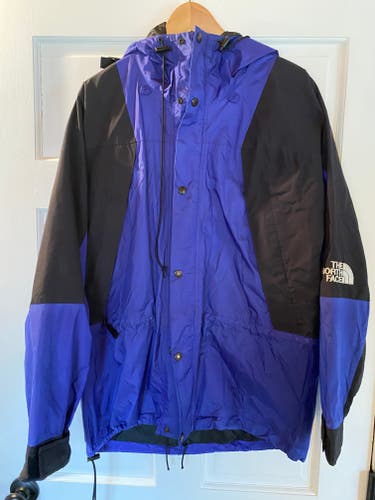 Original 1990’s North Face Jacket, Men’s M